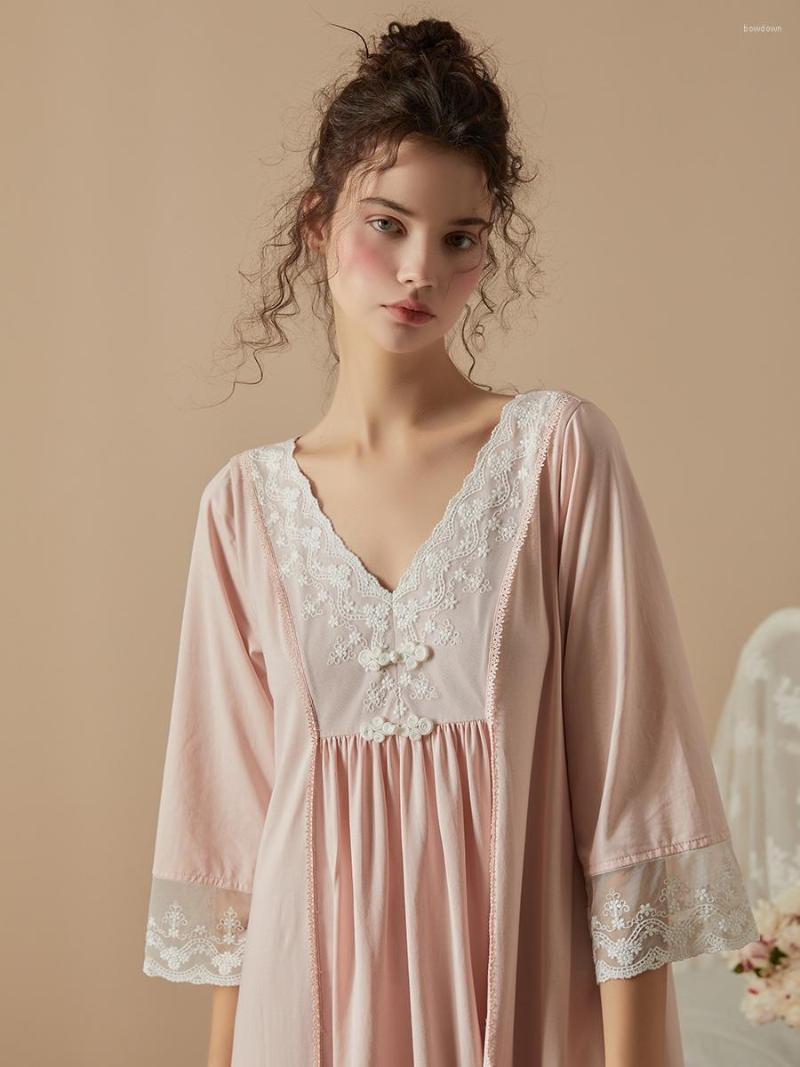 

Women' Sleepwear Hanxiuju Sexy Deep V-Neck Long Nightgowns For Women Royal Princess Lace Half Sleeve Embroidery Summer Autumn Home Wear, Pink