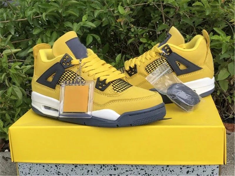 

Populor Jumpman 4s Low Yellow Lightning Black Basketball Shoes Mens Womens Top Quality Designer Outdoor Sneakers trainer Size Available Fast Ship With box, Yellow black