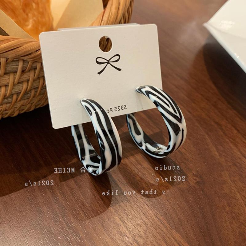 

Hoop Earrings & Huggie Semicircle Leopard C-Shape Women Large Circle Round Big For Girl Wedding Party JewelryHoop