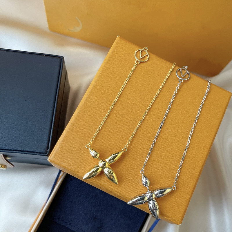 

Couples Desingers Luxurys Pendant Necklace Letter Necklace Gift Classic Womens Mens Fashion Designer Jewelry with tags