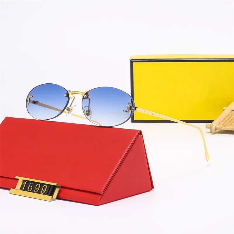 

"Coastal Chic - Stylish and Practical Beach Tote Bags"2023
