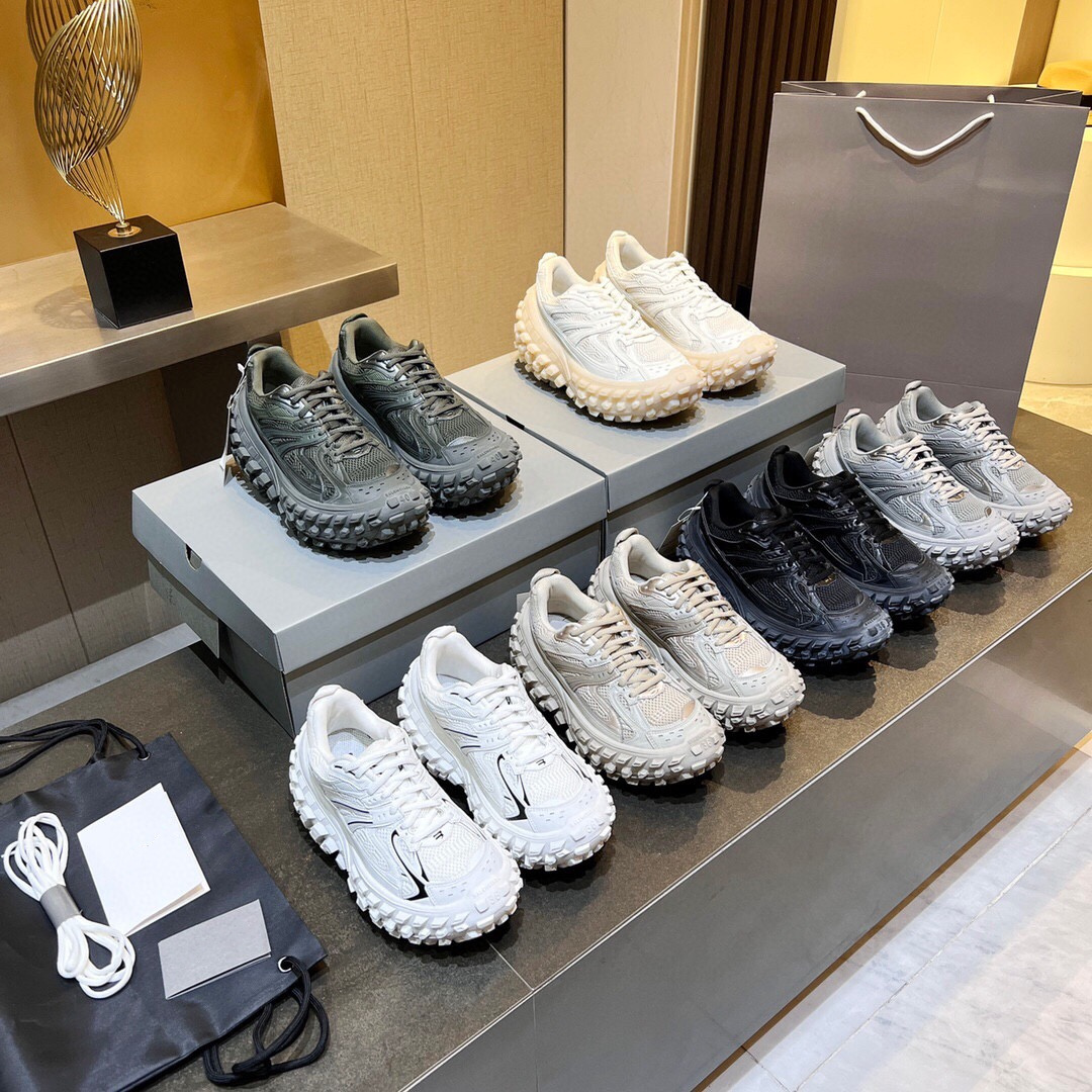 

Designers Casual Shoes Defender Rubber Platform Sneakers Tire Women Men Tyre Classic Leather Blue Dark Green Beige Black Shoe Distressed