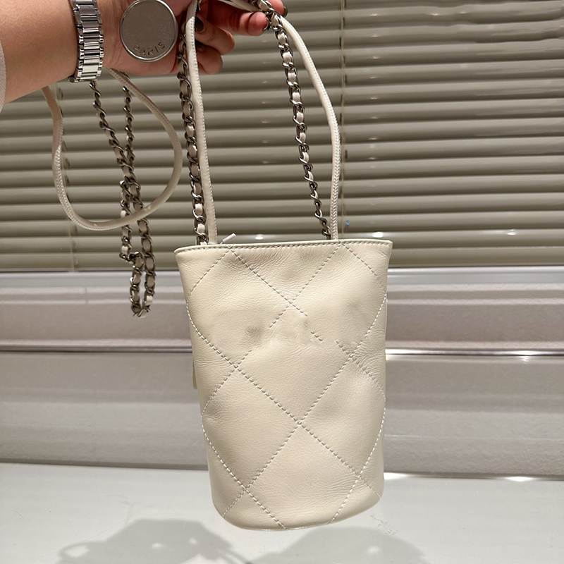

Designers Classic Mini Women Bucket Shoulder Bags Handbags 8A Quality Cowhide Quilted Matelasse Silver Chain Solid Color Crossbody Bag Luxury Designer Coin Bag, White