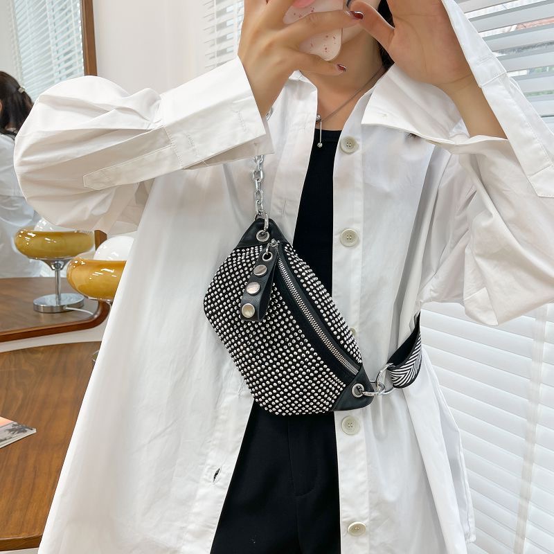 

Rhinestone Waist Bag chest bag bright diamond Fanny pack foreign style chain female bag crossbody bundy small bag, Black
