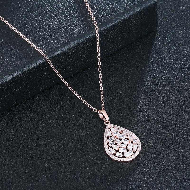 

Pendant Necklaces Ladies Fashion Hollow Water Drop Full Star Necklace Collarbone Chain Zircon Party Casual Gift Accessories