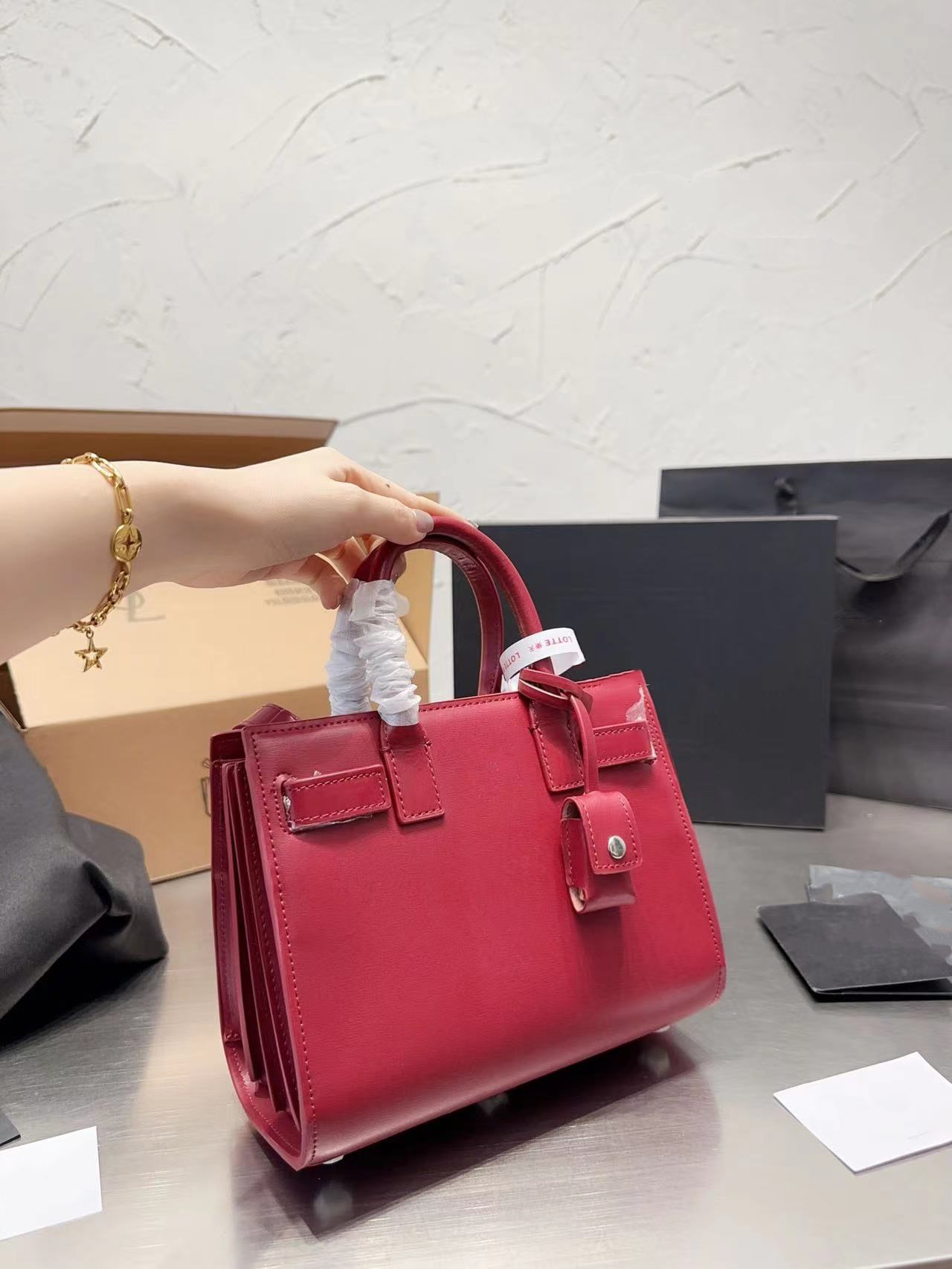 

Classic Women Retro Organ Bag Genuine Leather Shoulder Straps Handbag Handbags Messenger Crossbody Bags With Lock Key, 22cm