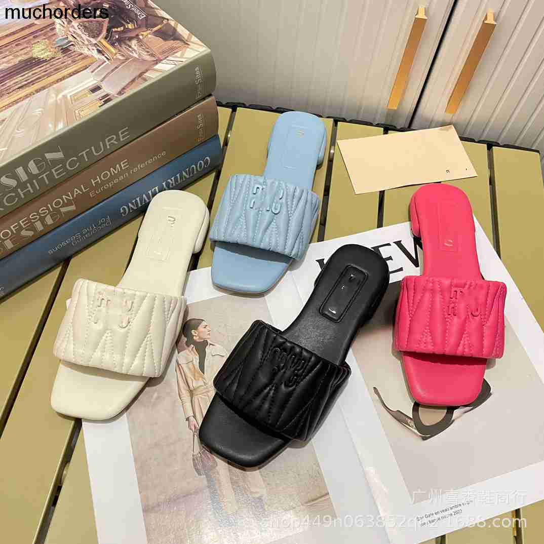 

Miu Miao Series One line Slippers 2023 Spring Summer Fashion New Ruffled Knitted Leather Surface Solid Color Original Standard Women's Shoes, Black