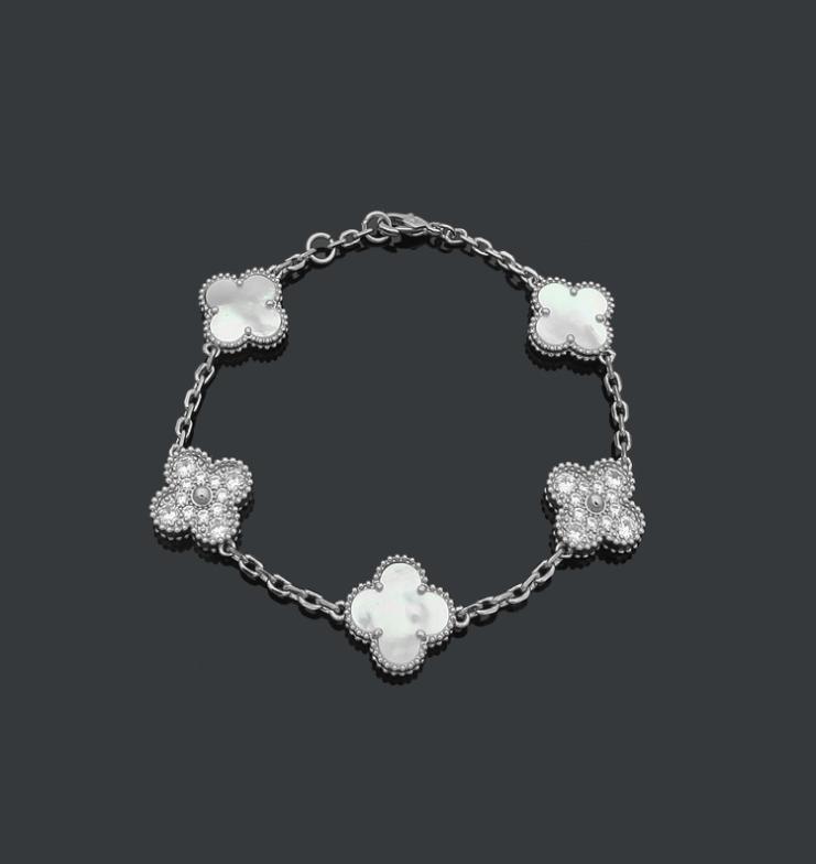 

Luxury designer jewelry Women bracelets Fashion men and women chains Style flower strap diamond bracelets specially designed for j7728260