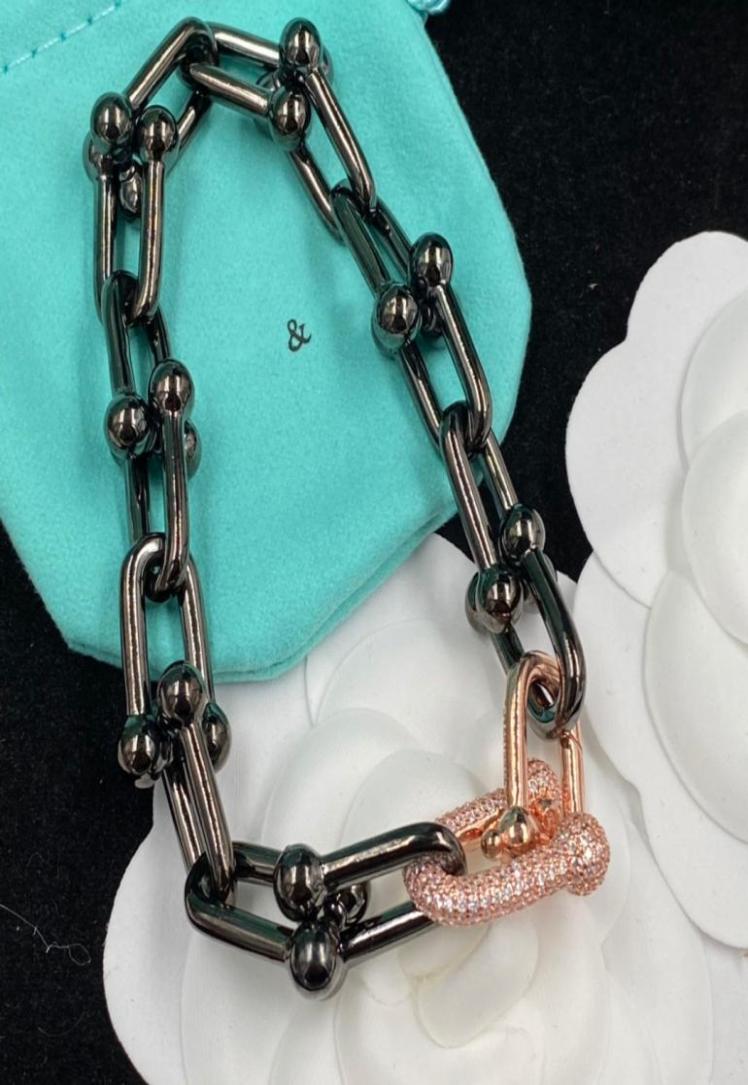 

Luxurys designers Bracelets for Women charm bracelet Trendy fashion Elegant String of Beads Party Diamond Jewelry Gift Whole B3554665