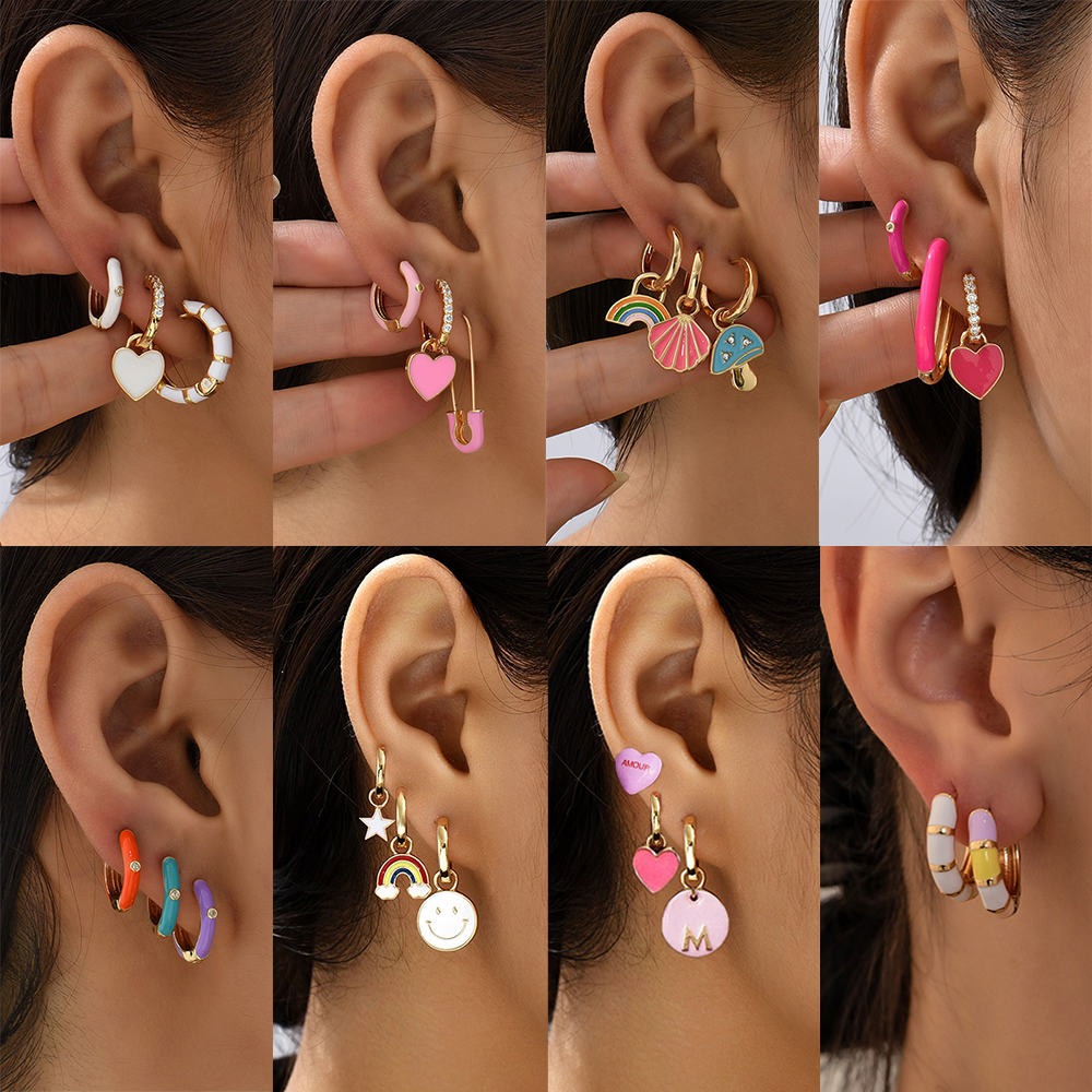 

Charm Enamel Color Heart Huggie Hoop Earrings for Women Fashion Rainbow Mushroom Shell Pendants Small Earring Set Girls Gift
