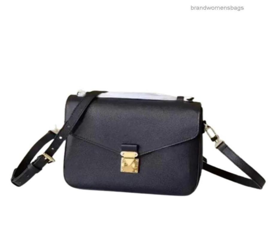 

Luxurys Designers bag Embossing flower pochette Women Handbag Messenger Bags Genuine Leather METIS Elegant Womens Shoulder Crossbo2329848, Black