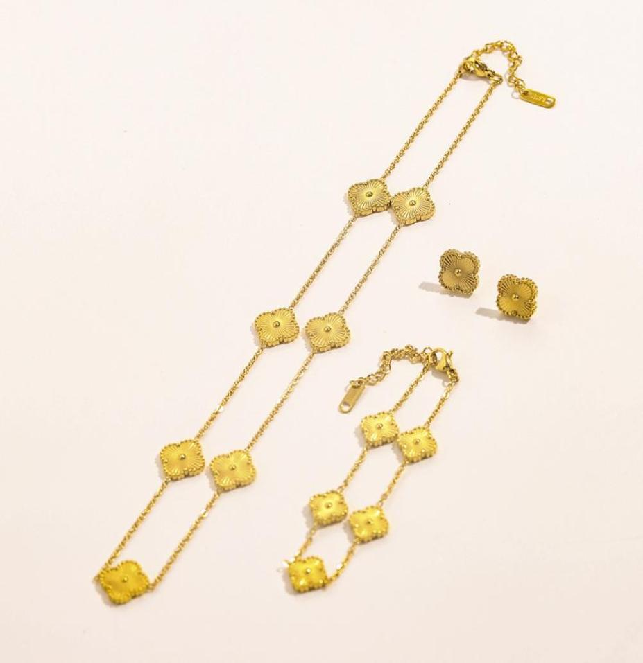 

Luxury Clover Pendant Necklace Flower Charm Bracelet Stud Earring Jewelry Set for Women Gift9872804