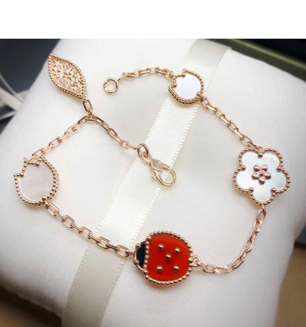 

New Popular Beetle Plum Blossom Bracelet Women039s Temperament Sweet Romantic Rose Gold S925 Sterling Silver Fritillaria Red Ag4606376