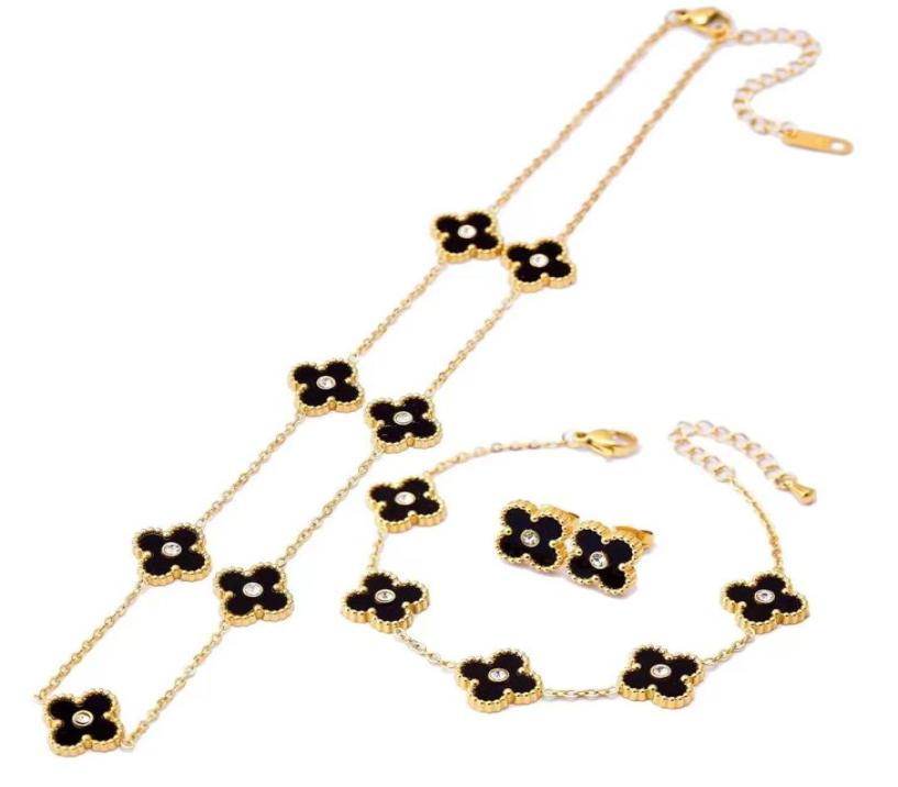 

Luxury Designers Clover Charm Bracelet Necklace for Women014463006