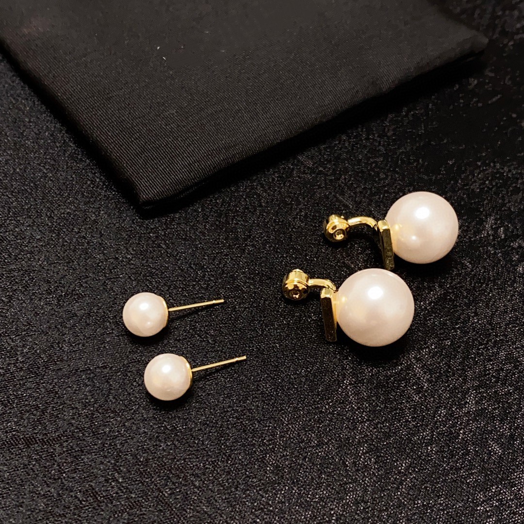 

2023 New C-Shaped Earrings Stud Female Niche Design Celinity High-Quality Texture Needle Retro Temperament Jewelry Gift AC2e