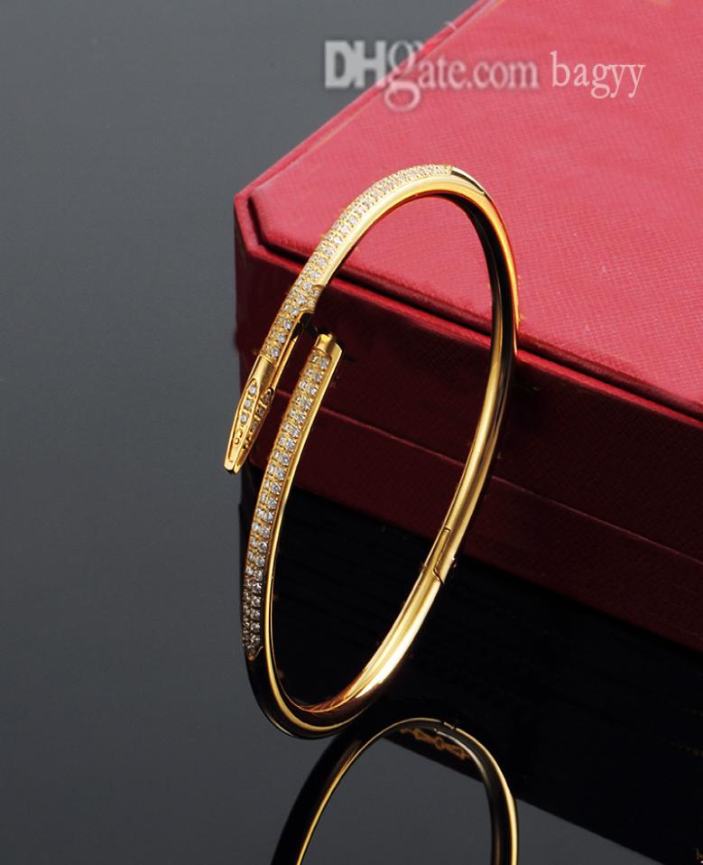 

with box Bracelet designer un Bangle Charm Bracelets carti Wedding clou letter rivet pattern Wedding alloy Identification Chain si1025823