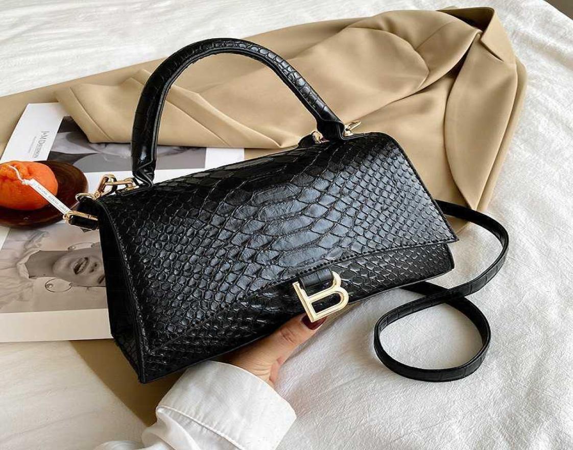 

Clearance Purse Bag women039s autumn and winter fashion personalized snake skin pattern hourglass bag New sling single Shoulder2499057, White