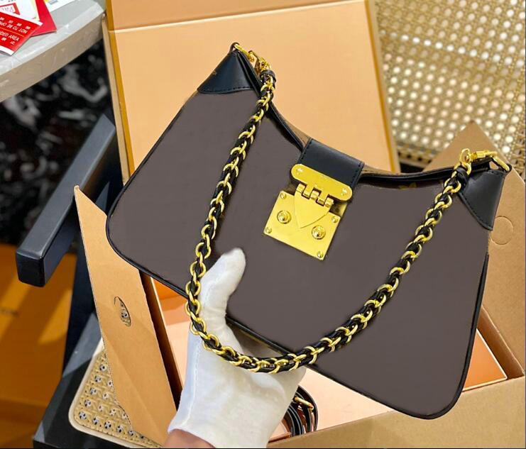 

Designers Twinny Shoulder Bag Womens Brown Reverse leather gold Chain Crossbody bags embossing Handbag Luxury Black Purse, Black embossing