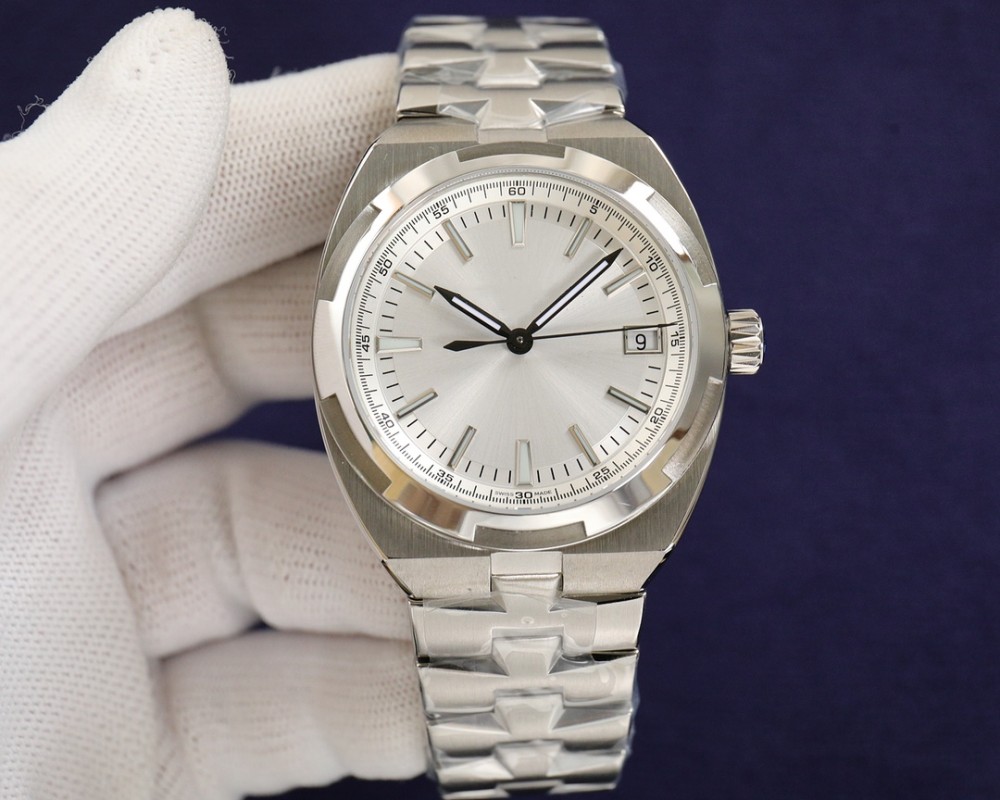 

Classic Men's Watch 2023 has a case of 41mm and a thickness of 11mm, White