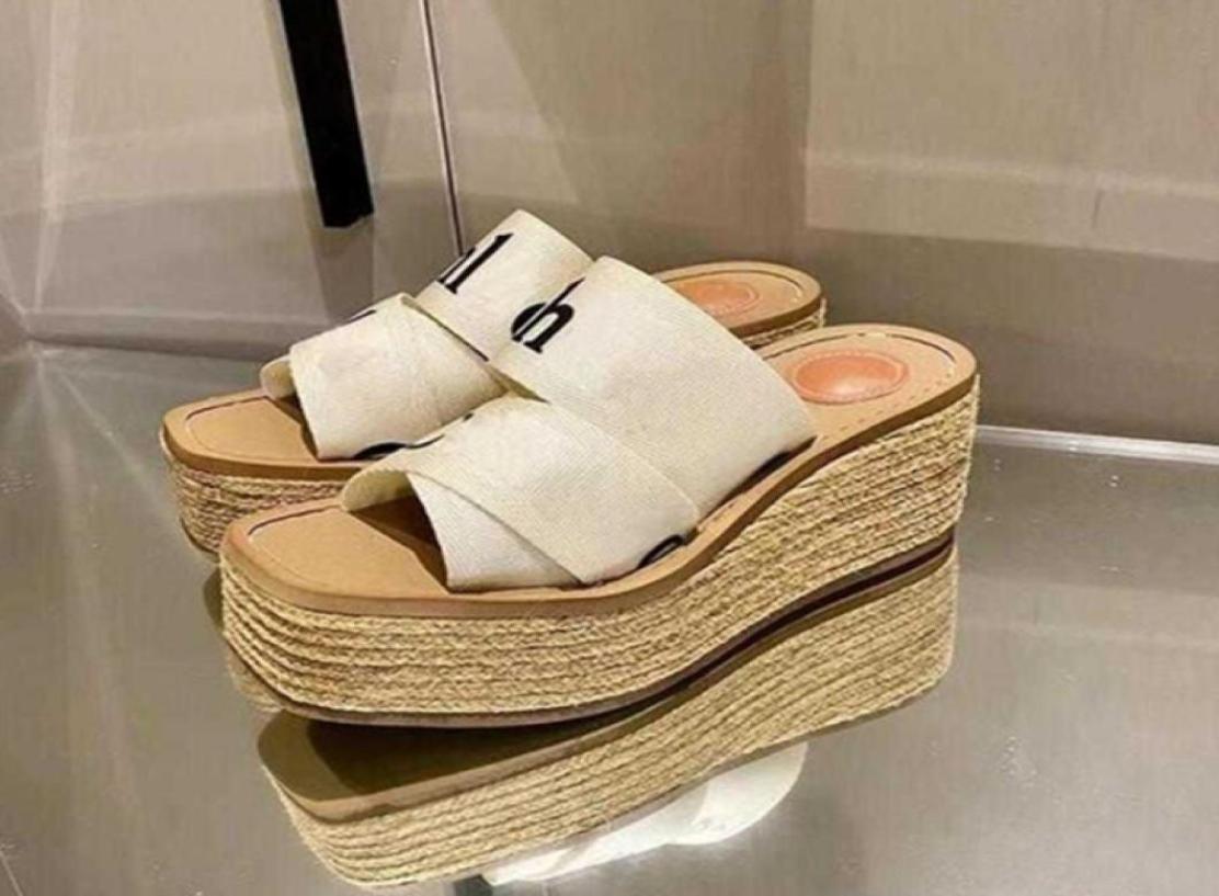 

Fashion Casual Thick Lady Woody Sandal Cloe ChIoe Holiday Sandals Classic Flat Woman Shoes Slippers Shoes 2022 Summer Cross B9KY9347680, White