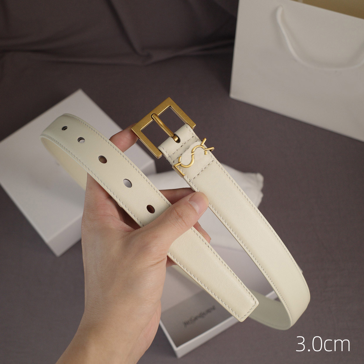 

Luxurys Belt for Ladies Smooth Leather Men Designer Thin Belts S Buckle Square Womens Waistband Cintura Ceintures White Balck Strap 3cm Width, Without box