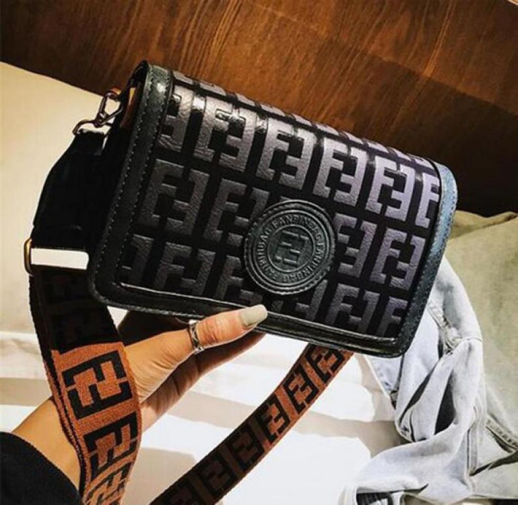 

Famous Womens Designer Shoulder Bags Luxury Monochrome Evening Bags Fashion Leather Bag Black Lady Chain Purse Handbag Crossbody T3616026, Sky blue