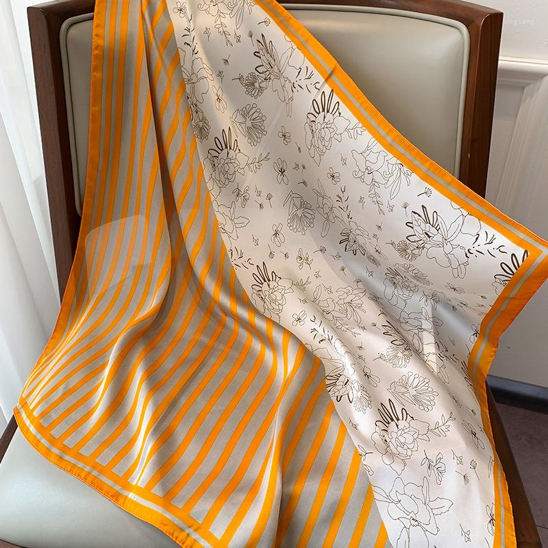 

Scarves Small Square Scarf Female Floral Printed Multifunctional Decorative Summer Sunscreen Tie Hair Gift
