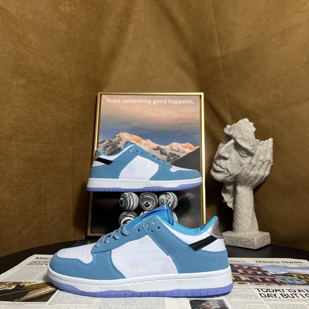 

Fashion Men Women Casual Flat Shoes Designer Sneakers Trainers Outdoor Comfortable Low Lace-Up Leather Skateboard Sports Shoes 36-44, 33