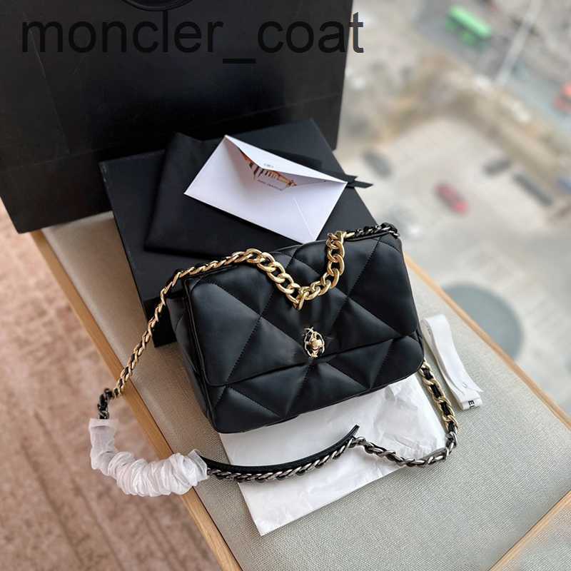 

Shoulder Bags Channel 19 Leather Flap Handbag Shoulder Crossbody Hobo Bag Classic Quilted Purse Gold Silver Metal Chain Ladies Fashion Bag 26CM, Black 10 inch (26 cm)