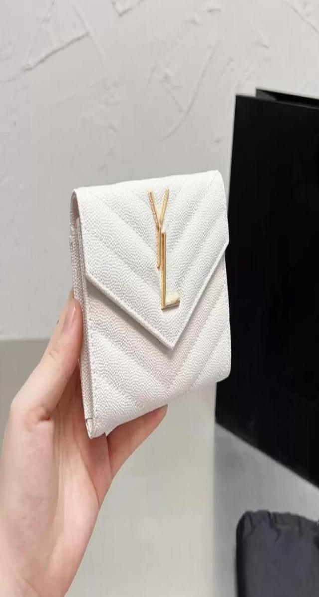 

Fashion Men Womens Designer Wallets Luxury Brand Cardholder Casual Coin Pocket Mens Purse Small Bags Card Holder For Wallet G226111833642, Red