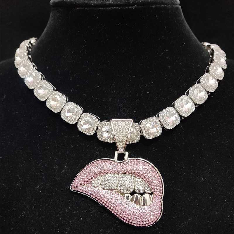 

Men Women Hip Hop Bite Lip Shape Pendant Necklace with 13mm Crystal Chain Iced Out Bling HipHop Necklaces Fashion Charm Jewelry