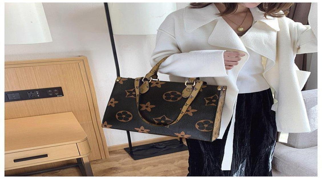 

DesignerHigh Quality dust bag Luxurys Designers Bags Handbag Purses Woman Fashion Clutch Purse Chain Womens Crossbody Shoulder Ba8404837, Brown