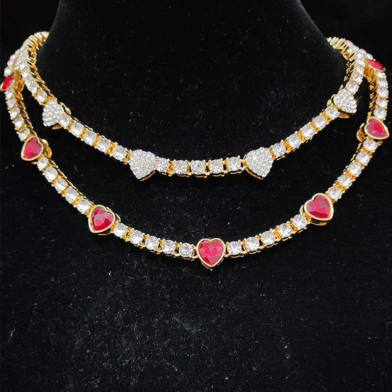 

Hip Hop Red Heart Chain Necklace for Women Iced Out Bling Tennis Chain HipHop Necklaces Full Rhinestone Hearts Love Jewelry Gift