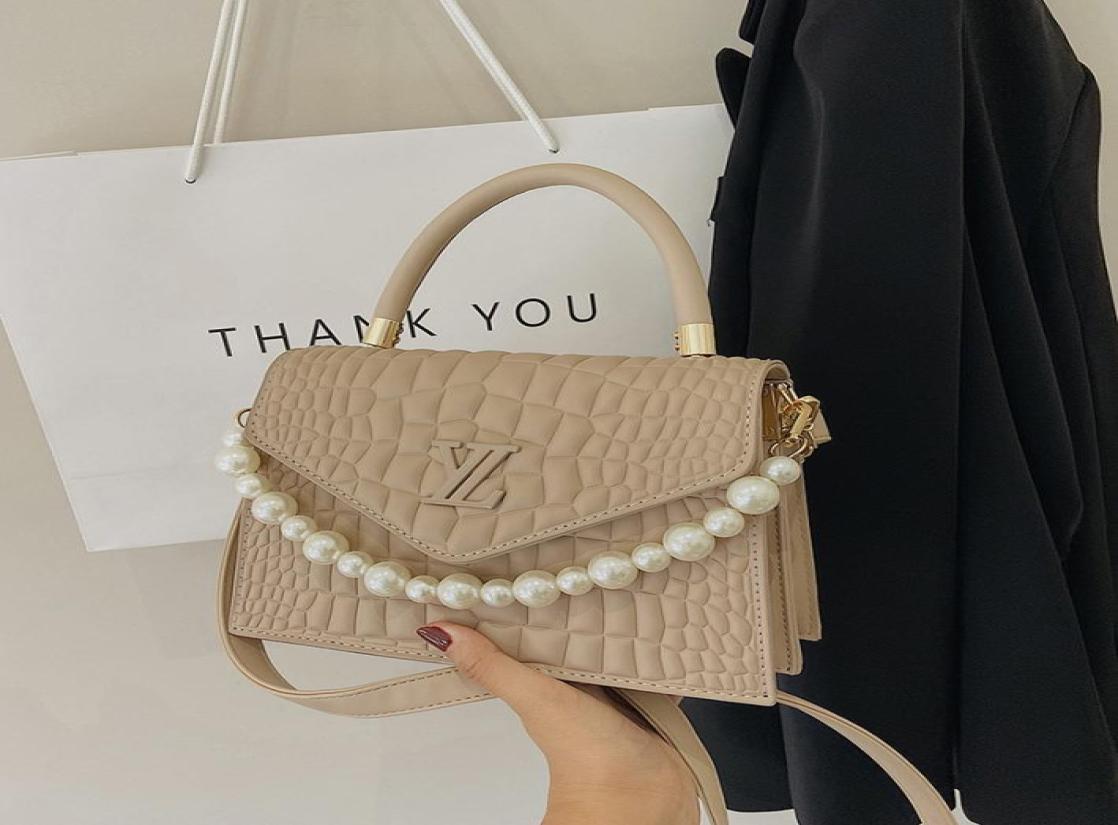 

Ladies Flip Cover Diagonal Shoulder Bags Wallet Fashion Luxurys Designers Women Sliver Chain Crossbody Bag Leather Handbag Tote Pe2345863, Black