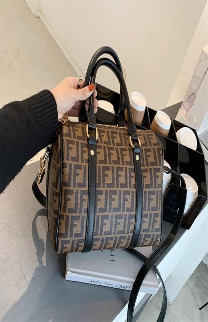 

66 OFF trendy bags 2022 New Designer Handbags Autumn and versatile printed single diagonal leisure simple8648272, Dark grey