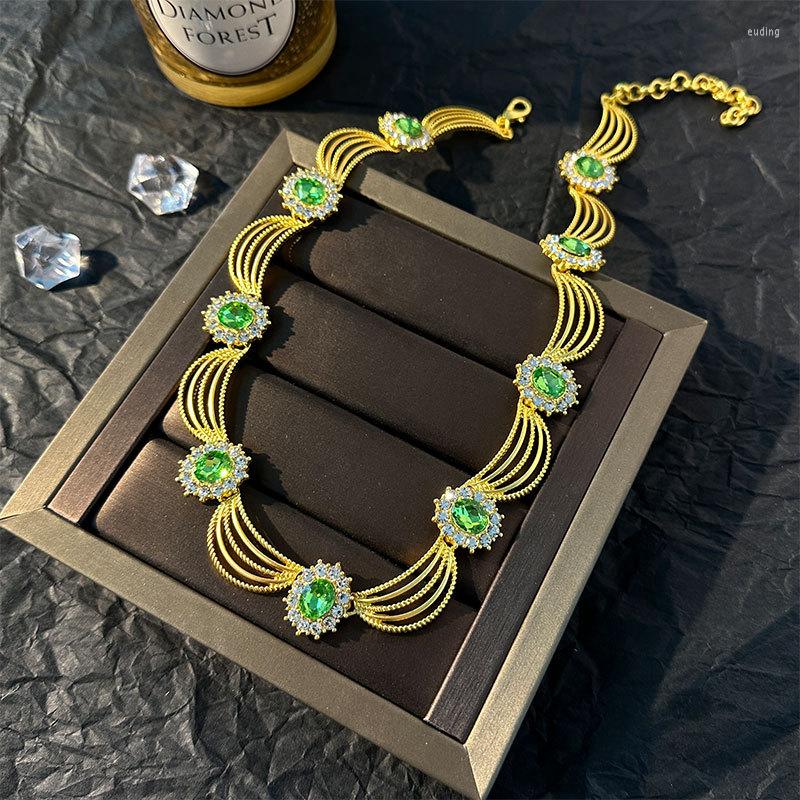 

Chains Vintage Green Golden Pendant For Women Gift Luxury Necklace Jewelry
