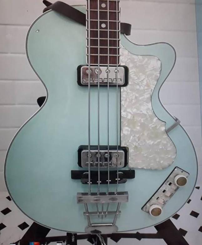 

125th Anniversary 1950039s Hofner Contemporary HCT 5002 Violin Club Bass Light Green Electric Guitar 30quot short scale Wh4963831