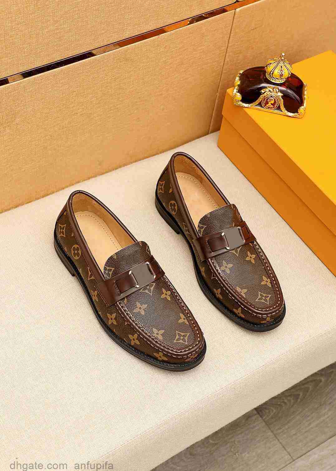 

2023 Men Fashion Genuine Leather Formal Dress Shoes Mens Business Classic Style Oxfords Men Brand Designer Wedding Party Flats Size 38-45, Grey