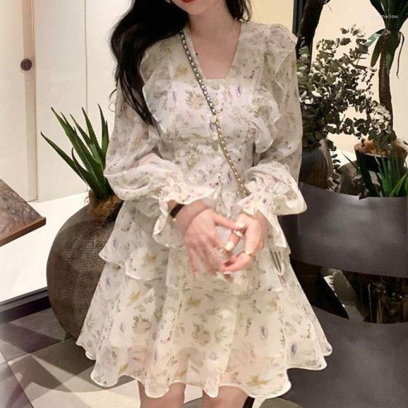 

Casual Dresses 2023 Spring Korean Vintage Fairy Floral Dress French Causal Bodycon Elegant Mini Sweet Short Party Chic Beach Style
