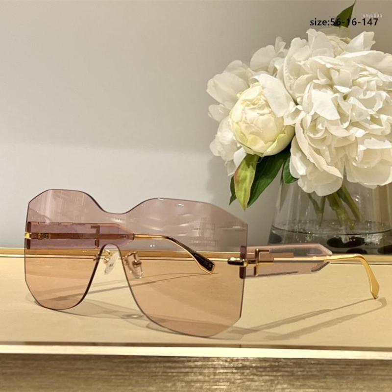 

Sunglasses Oversized One-piece For Women 2023 Dark Borderless Retro Black Men Gradual Lenses UV400 Driving Glasse
