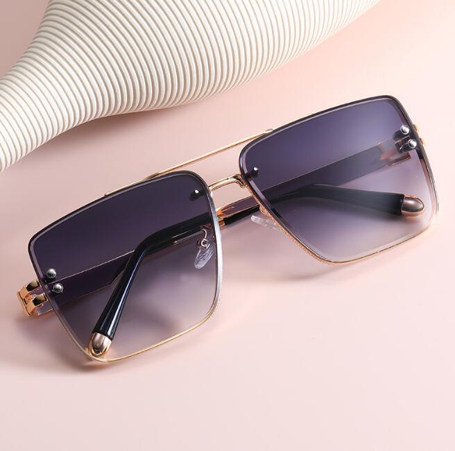 

Metal frame design big square superclear sunglass travel glasses discoloration lens driving sunglasses fashionable shades eyewear unisex