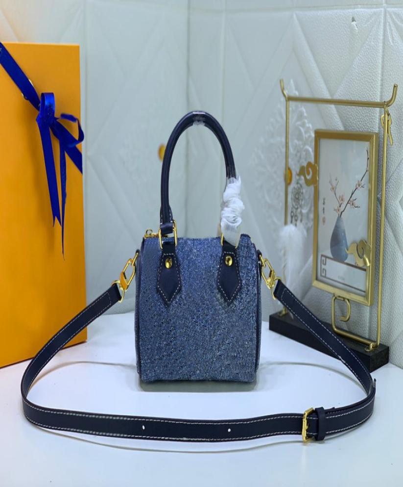 

2022 original high quality designer bag nano fast tote bag shoulder crossbody bag mini bags 811683325917, Blue