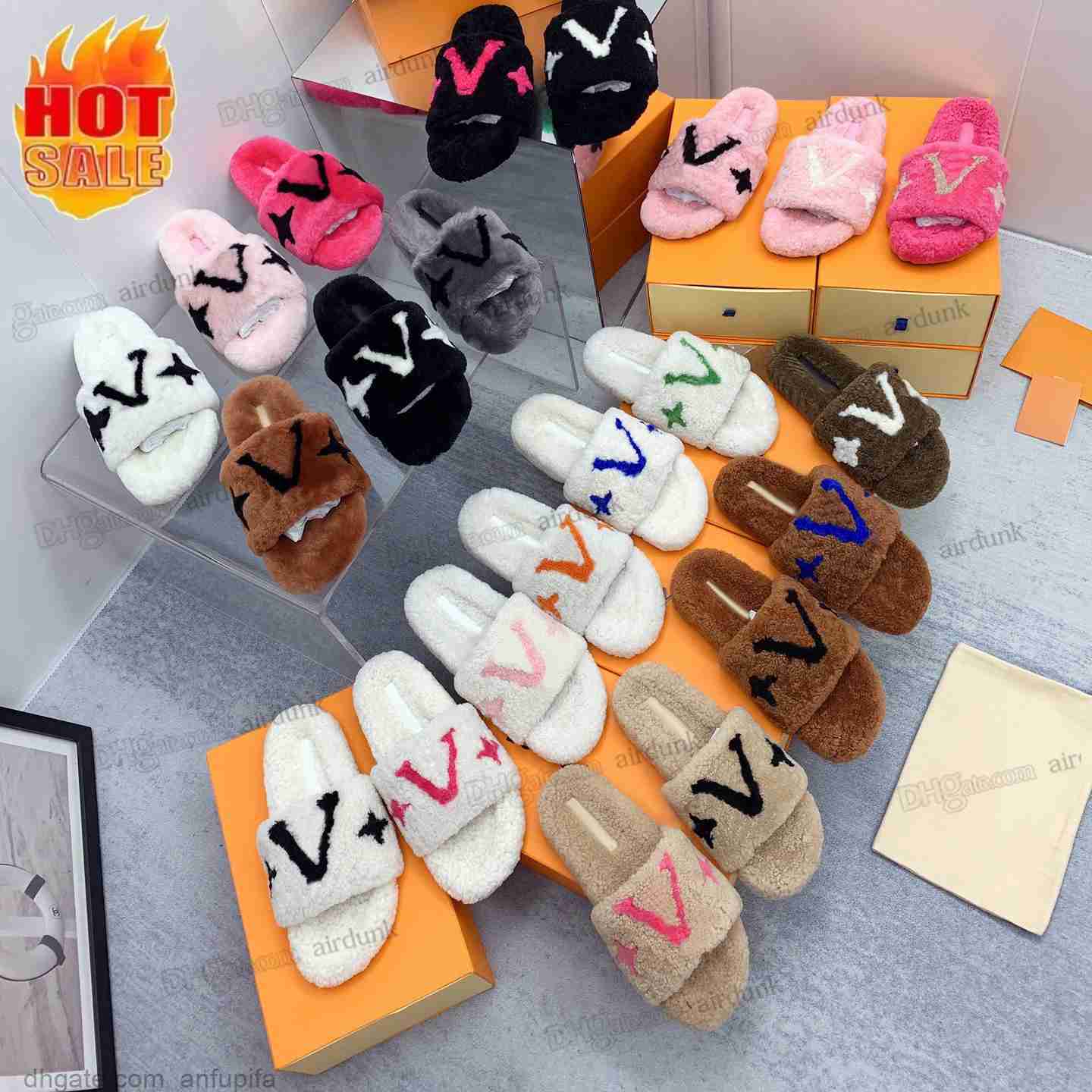 

Womens Slippers Ladies wool Slides Winter fur Fluffy Furry Warm letters Sandals Comfortable Fuzzy Inverted triangular iron sheet Girl Flip Flop flat mule Slipper
