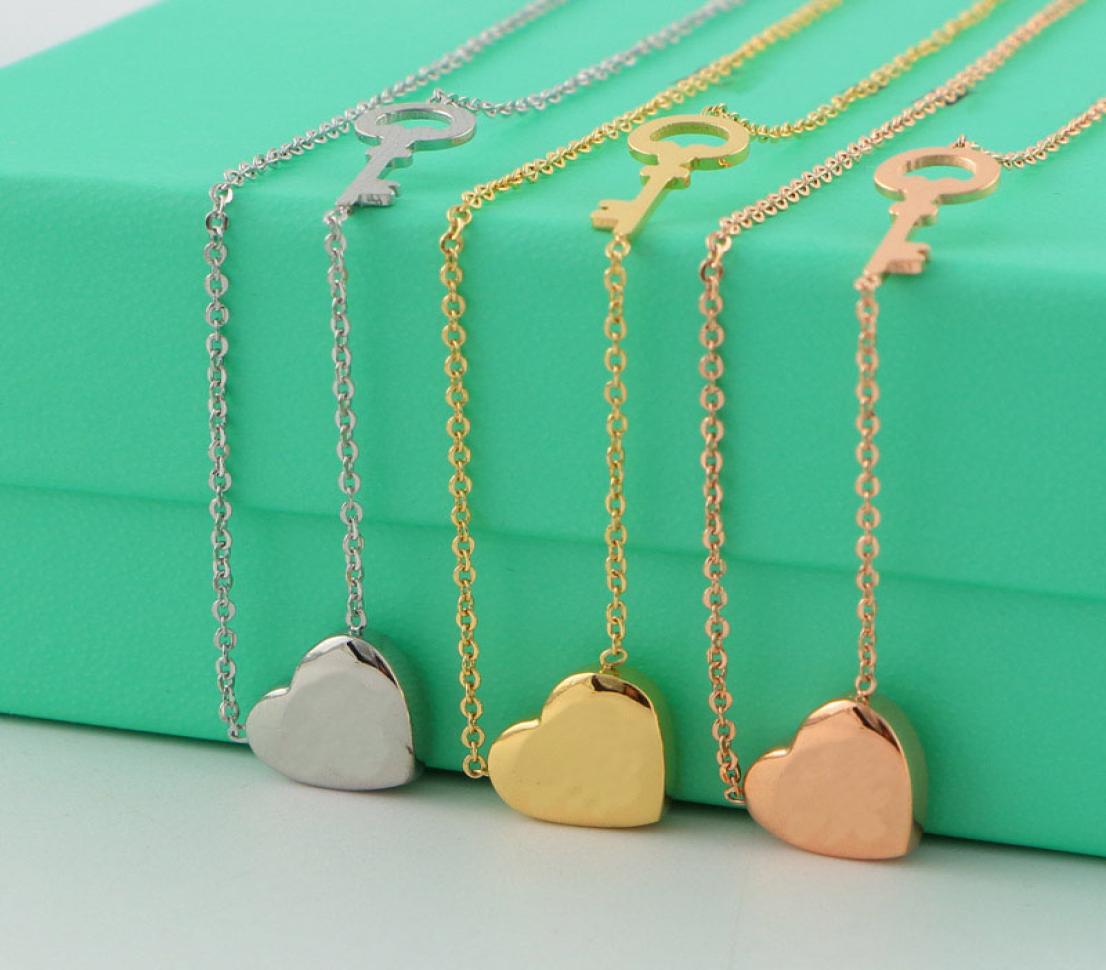 

Designer Jewelry Three dimensional Heart Pendant Charm necklace Gold Love Necklaces Women Rings Bracelet Bangles Luxury Pendants T5406350