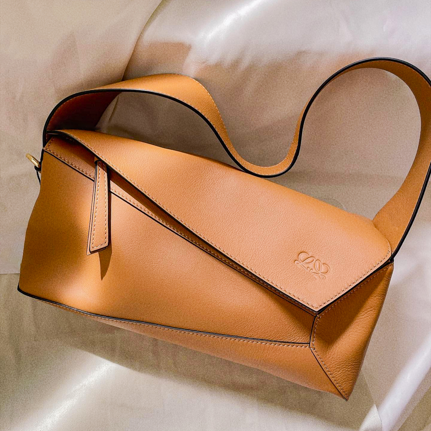 

classic Mens hobo puzzles designer the tote bag Luxurys Cowhide handbags Shoulder clutch bag Womens pochette baguette satchel bag Flip crossbody summer Beach bags, Fuchsia