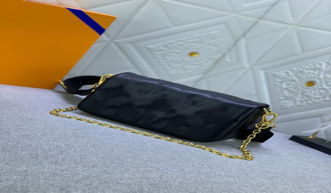 

2022 Classic handbag Women039s designer messenger bag Designer Luxury fashion wallet Leather shoulder 813993241932, Blue