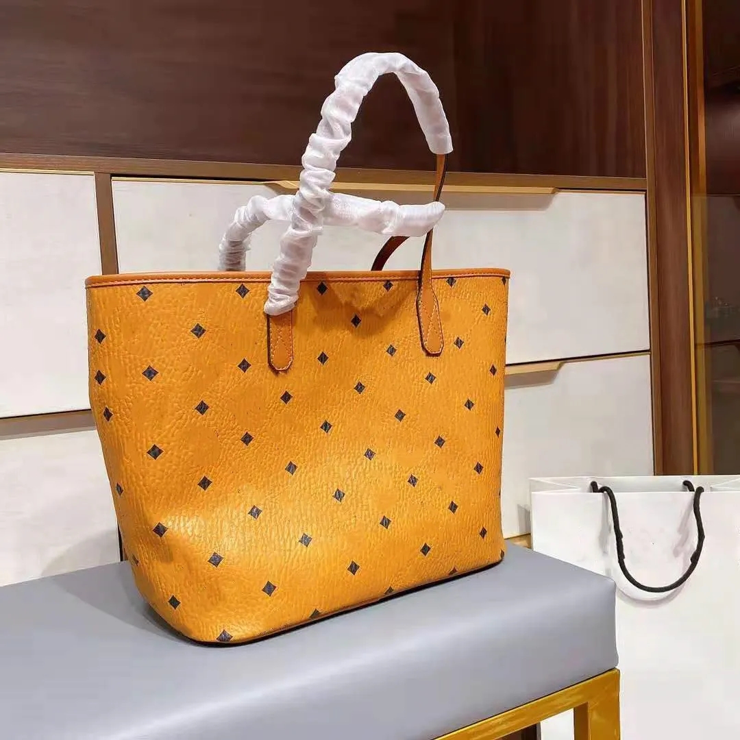 

Brand three piece shopping bags Mommy small bag can be single back large bag capacity.