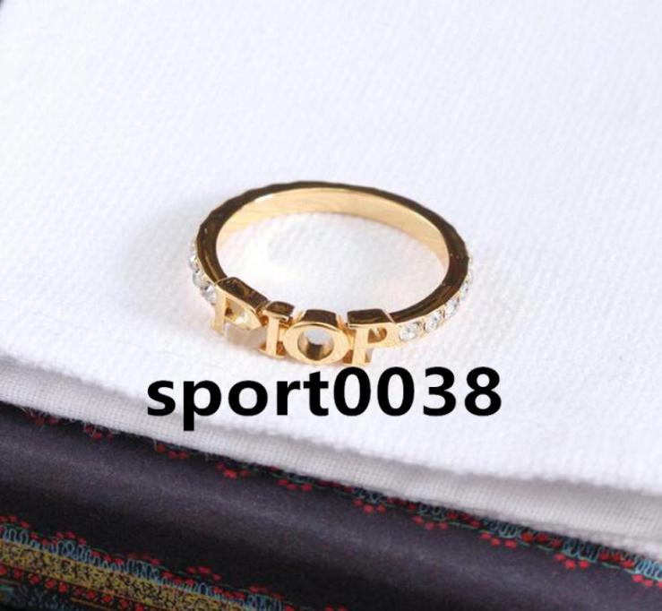 

Fashion designer gold letter band rings bague for lady women Party wedding lovers gift engagement jewelry With BOX1437848