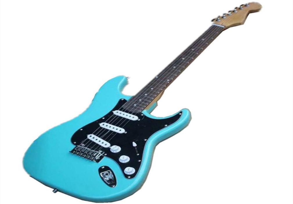 

Rosewood Fingerboard Blue body Electric Guitar with Locking TunersBlack pickguardChrome hardwareSSS pickupscan be customized3387978