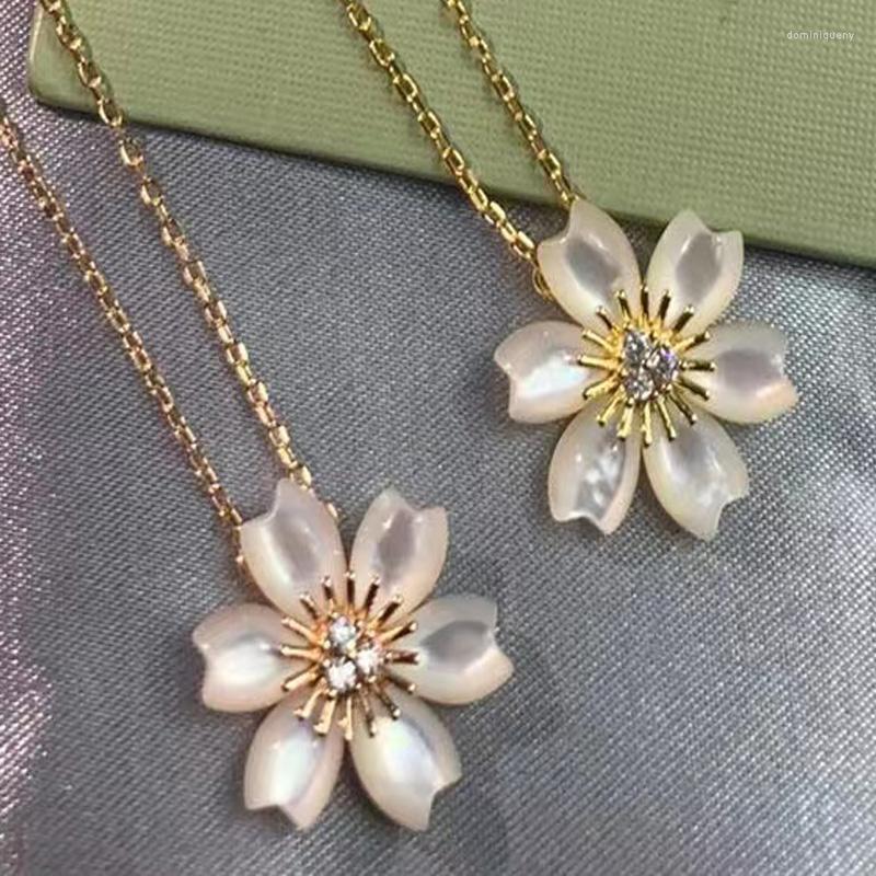 

Chains Classic Fashion Brand S925 Sterling Silver Petal Necklace For Women Temperament Premium Jewelry Party Gifts Factory Direct Sales